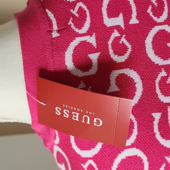 NWT ❗️ Guess pink and white logo vest small size logo sleeveless sweater - Picture 9 of 17